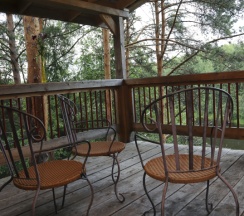 Люкс Executive с балконом и с красивым видом из окна в Урочище Машуково