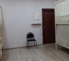 односпальная кровать в мужском номере 24 кв.м. в Большой Казачий