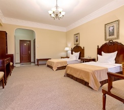 Джуниор Сьют с двумя кроватями в Green house detox&SPA