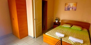 Гагра: Гостевой дом Морские истории