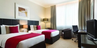 Abu Dhabi: Отель Ramada by Wyndham Abu Dhabi Downtown