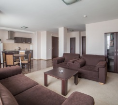 Апартаменты Superior c 1 комнатой с балконом и с красивым видом из окна в Комплекс апартаментов Комфорт