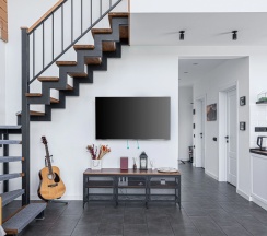 Апартаменты с 3 комнатами с балконом в Barns Village