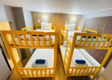 Кровать в общем номере в Frutta Hostel