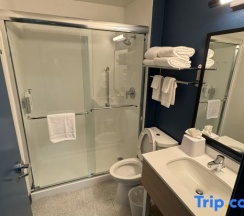 Двухместный номер Standard двуспальная кровать в Spark by Hilton Dallas Market Center