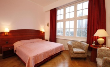 Полулюкс в Hotel Preuss im Dammtorpalais