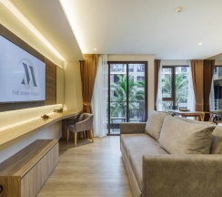 Двухместный номер Deluxe с видом на бассейн двуспальная кровать в The Marin Phuket