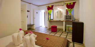 Карон: Курортный отель Niranapa Boutique Resort