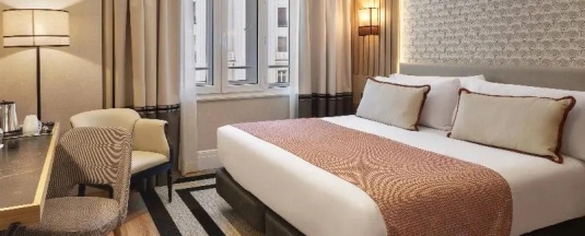 Четырёхместный номер Standard c 1 комнатой в Senator Gran Vía 70 Spa Hotel