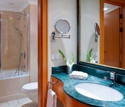Люкс Deluxe с балконом в Hotel Aria