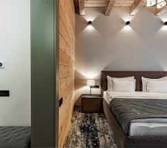 Номер Делюкс с двуспальной кроватью с видом на гору в Grand Chalet Altay