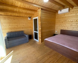 Коттедж с балконом в Сияние Солнца