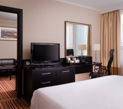 Двухкомнатный Люкс в Cort Inn St-Petersburg Hotel & Conference Center