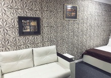 Семейный люкс с собственным бассейном в Rest house