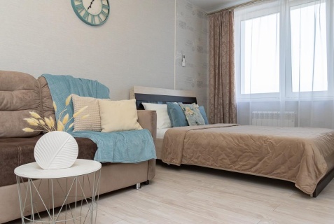 Омск: Апартаменты Happy House на улице Взлетная