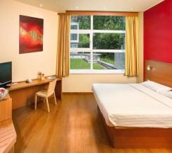 Двухместный номер Standard двуспальная кровать в Leonardo Hotel Salzburg City Center