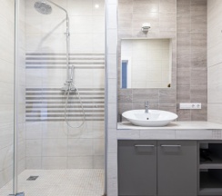 Номер Superior в Квартира на сутки Минск Маяк Метро 3 минуты Бесконтактное заселение Wi-Fi Кухня объединена с жилой зоной Отдельная спальня