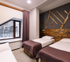 Улучшенный комфорт 2 раздельные кровати в Тундра