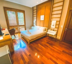 Вилла с 5 комнатами в Royal Sammuk villas