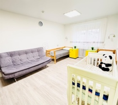 Семейный четырех местный в Party and Sun