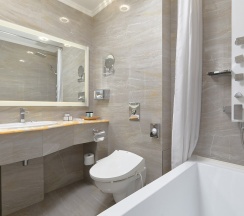 Улучшенный номер c 1 кроватью или 2 раздельными в Author Boutique Hotel