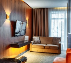 Двухместный люкс с видом на озеро двуспальная кровать в Дом у озера