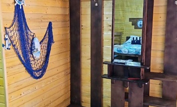 Комната стандарт с 1 односпальной и 2 двухъярусными кроватями в Алые паруса