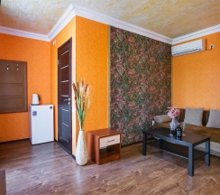 5-местный "Коттедж" двухуровневый в Манэ