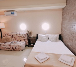 5ти местная студия с мини-кухней и видом на море  в Благовещенка