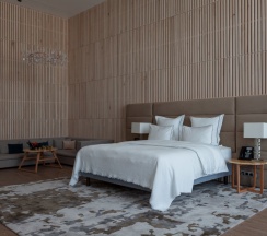 Люкс Presidential с балконом и с красивым видом из окна в Вилла Плёс