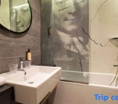 Двухместный номер Superior с балконом двуспальная кровать в Mercure Paris Alesia