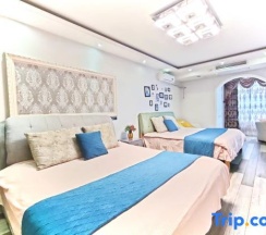 Двухместный люкс с видом на море двуспальная кровать в Rizhao Shuohai Seaview Homestay (Wanpingkou Branch)