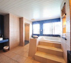 Двухместный люкс Srivichai двуспальная кровать в Woraburi Phuket Resort & Spa