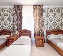 Комфортный 4 х местный номер в Дружба