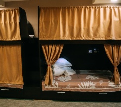 Место в мужском 8-местном номере в Good hostel