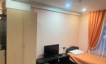 Бизнес + (две -1-спальные кровати) в Бенефит