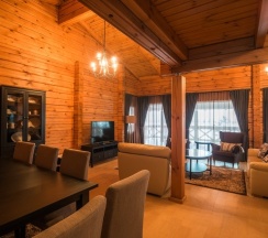 6-и местный улучшенный дом в Западном поселке в Бутик