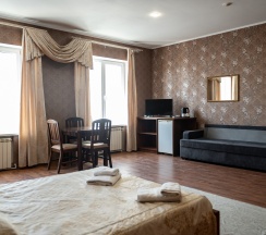Люкс четырехместный  в Lucky House