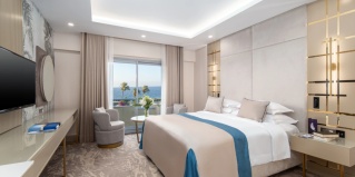 Клепини: Курортный отель Merit Park Hotel & Casino