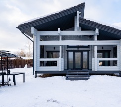 Дом из бруса с камином и баней из липы 4+2 в Snhaus