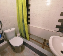 Трёхместный Комфорт с балконом в Уральские самоцветы