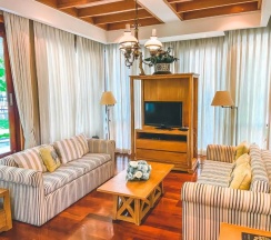 Вилла с 5 комнатами в Royal Sammuk villas