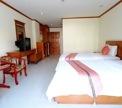 Двухместный номер Standard с видом на бассейн двуспальная кровать в Phu View Talay Resort
