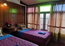 Двухместный номер Standard 2 отдельные кровати в Baan Are Gong Riverside Homestay