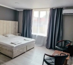 Номер Standard c видом на монастырь в SkyTerra