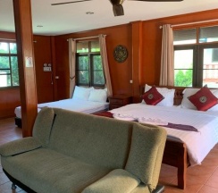 Коттедж с 2 комнатами в Avila Resort