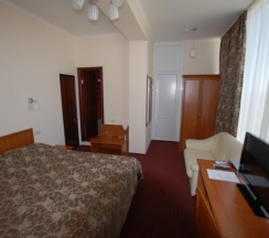 Двухкомнатный "Люкс" с балконом в Аллес