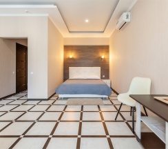 Классический трехместный номер в Мирталь