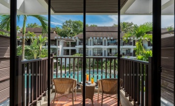 Двухместный номер Superior с видом на бассейн двуспальная кровать в Amari Koh Samui