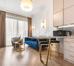 Апартамент с видом на море и балконом в Grand Royal Residences
